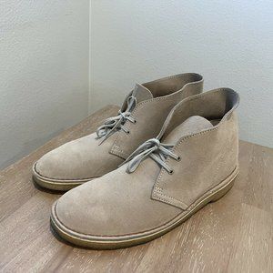 Size 10.5- Clarks Chukka Desert Boot Sand Suede 26107881